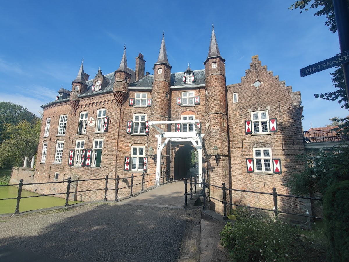 Hendrik Van Maurick Photos 2